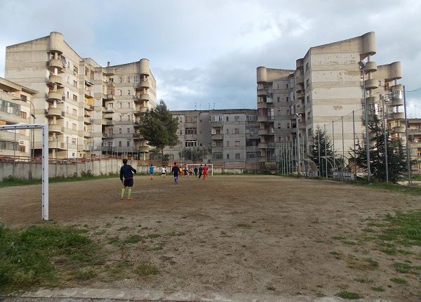 Progetto On The Street Report Dal Quartiere Aranceto Csv Catanzaro